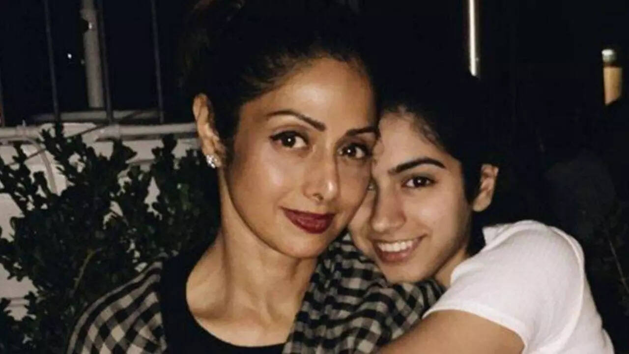 Sridevi - khushi kapoor