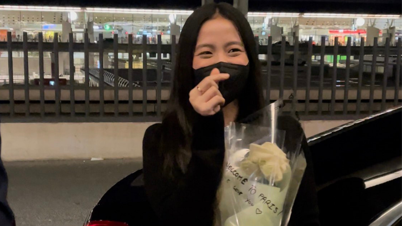 Blackpink's Jisoo lands in Paris