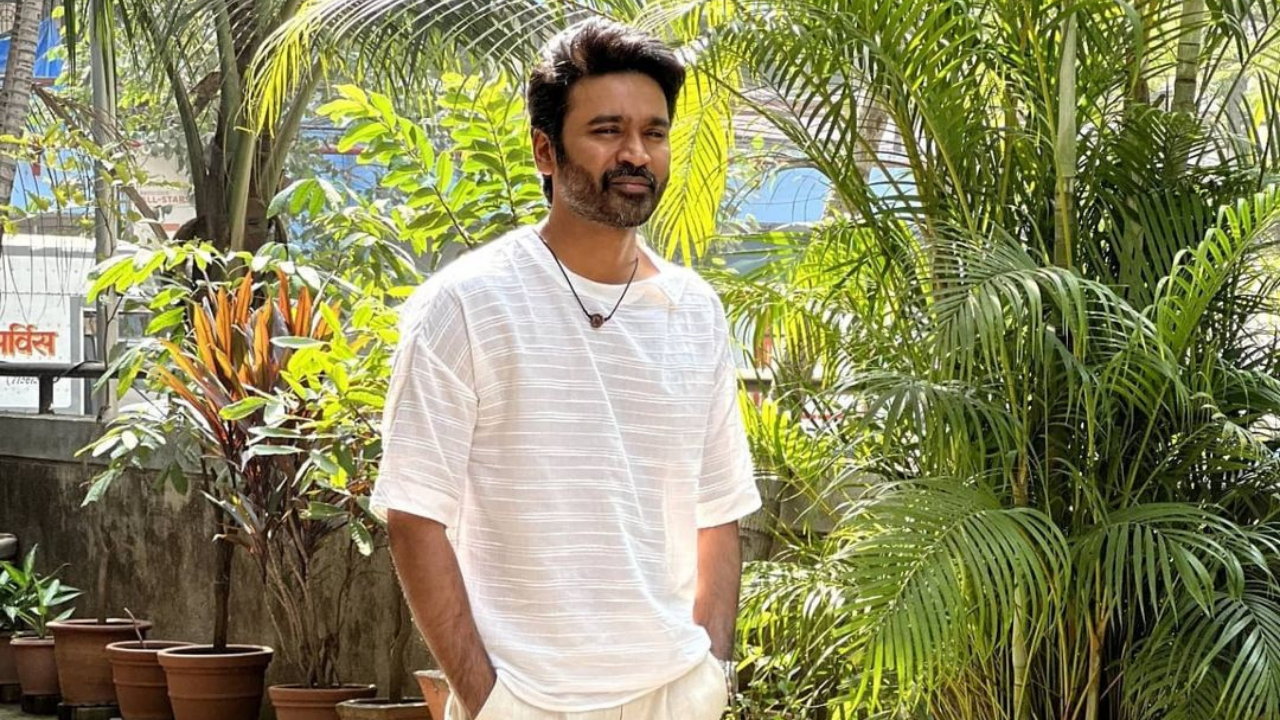 Dhanush shared a selfie with his 'boys'