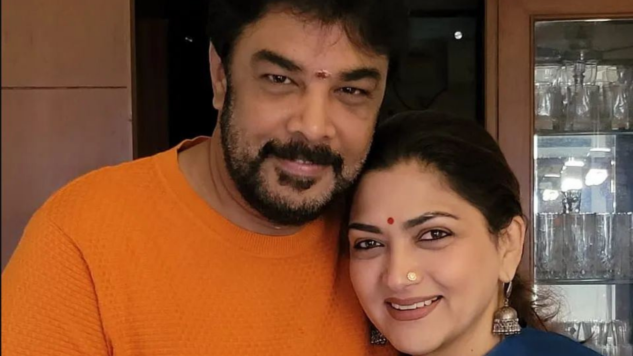 Khushbu, Sundar C celebrate 22nd wedding anniversary