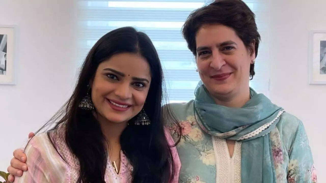 Archana Gautam with Priyanka Gandhi