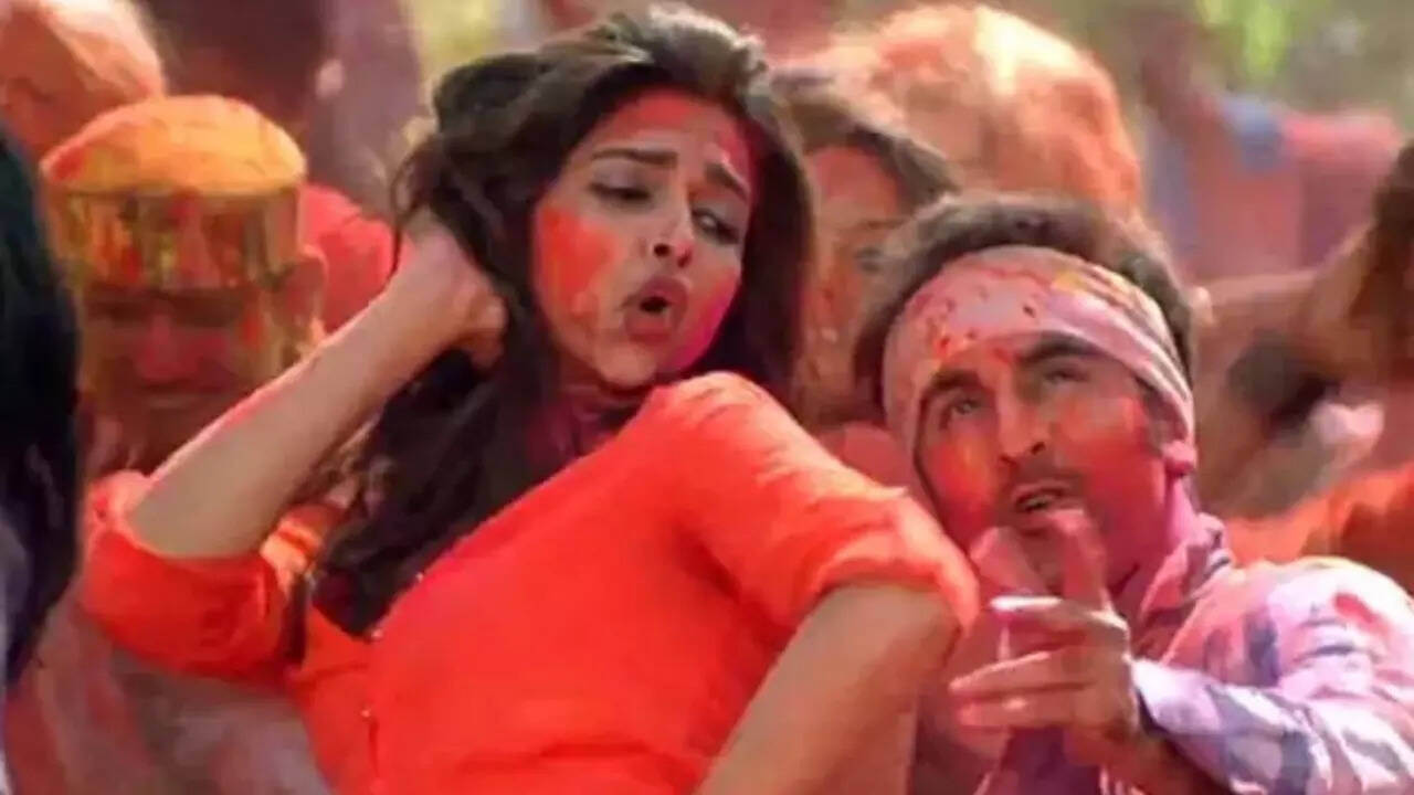 Best Bollywood Holi songs for 2022 party on the festival