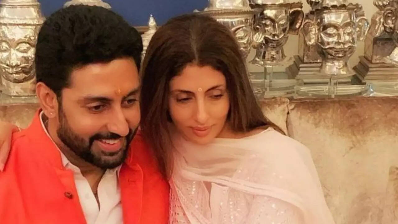 Abhishek wished Shweta Bachchan with a cute post