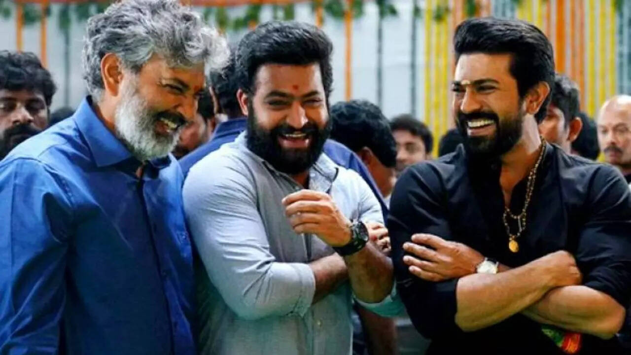 RRR promotions: Jr NTR replies in Hindi to Telugu anchor leaving SS Rajamouli and Ram Charan in splits - WATCH