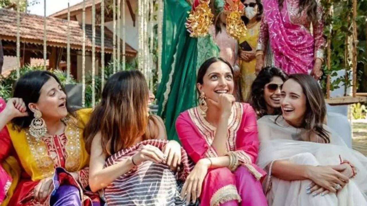 Kiara Advani at her cousin's chooda ceremony