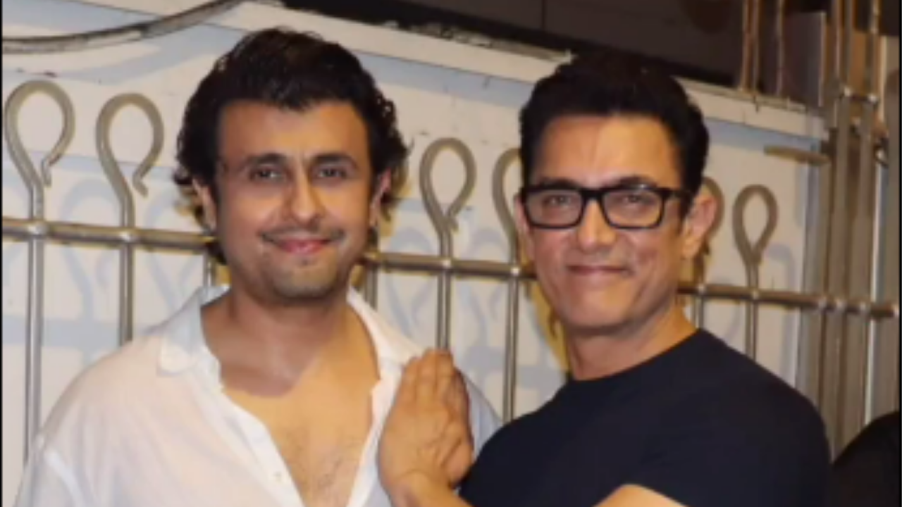 Aamir Khan and Sonu Nigam