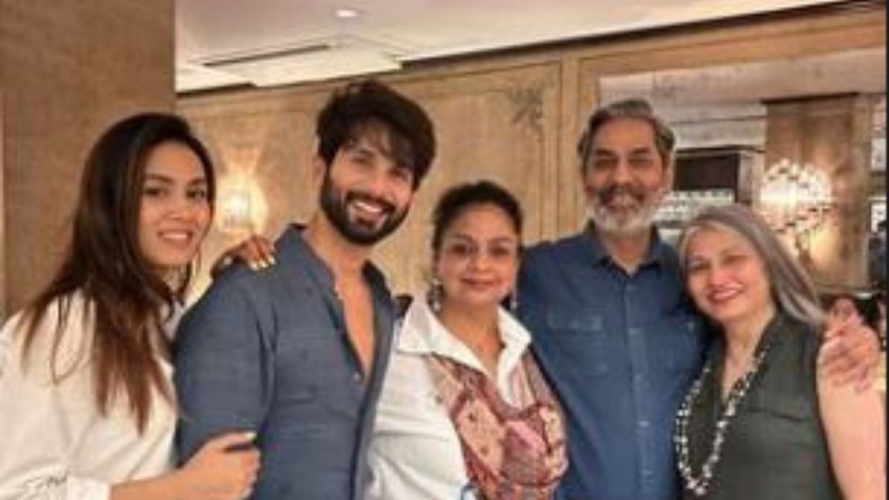 Shahid and Mira went out with their parents