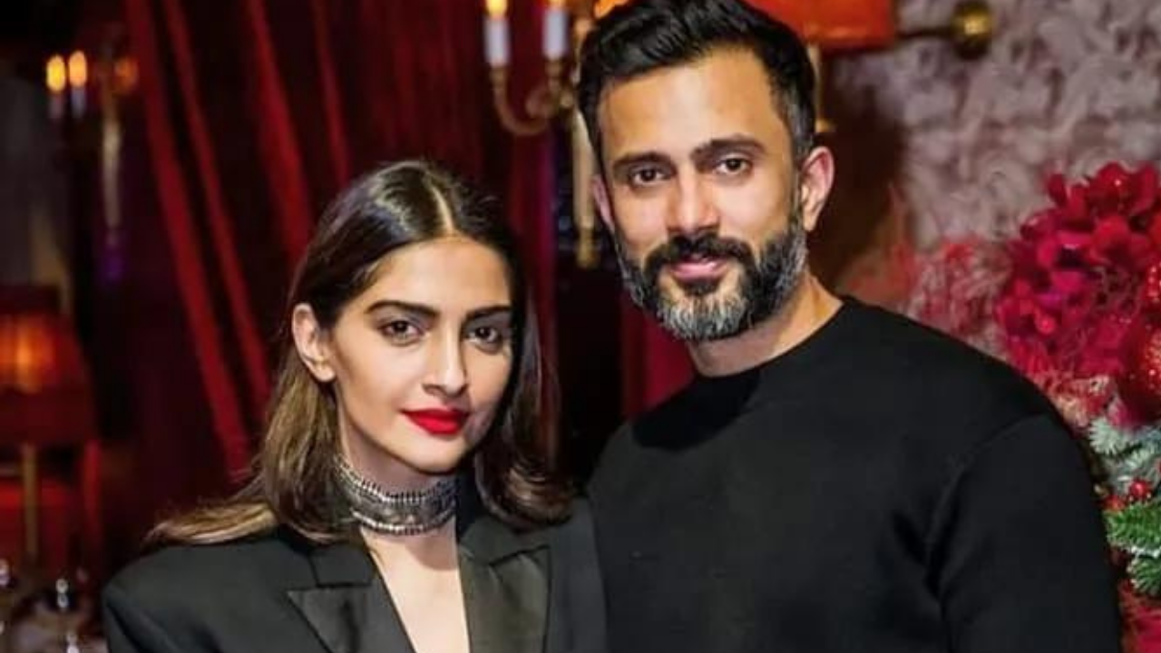 Sonam Kapoor and Anand Ahuja's Delhi residence was robbed some time back