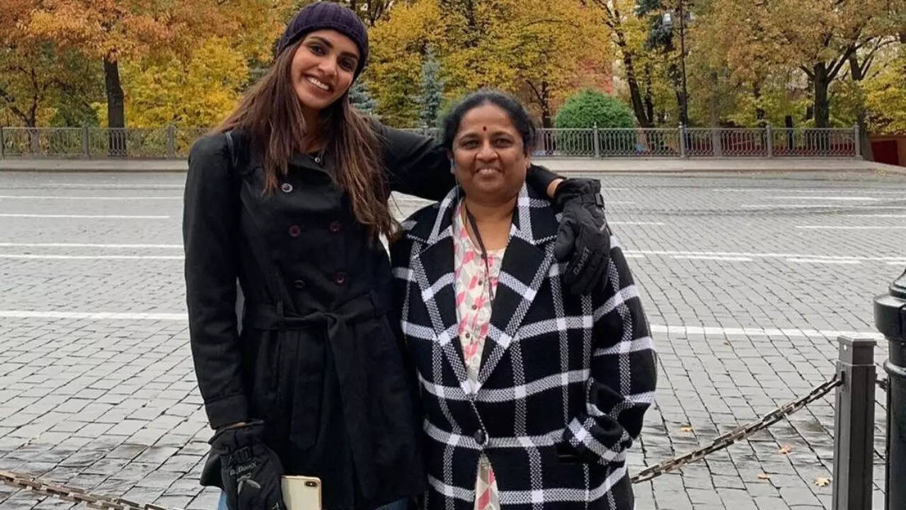 Akshara Gowda pens emotional post after mom's demise