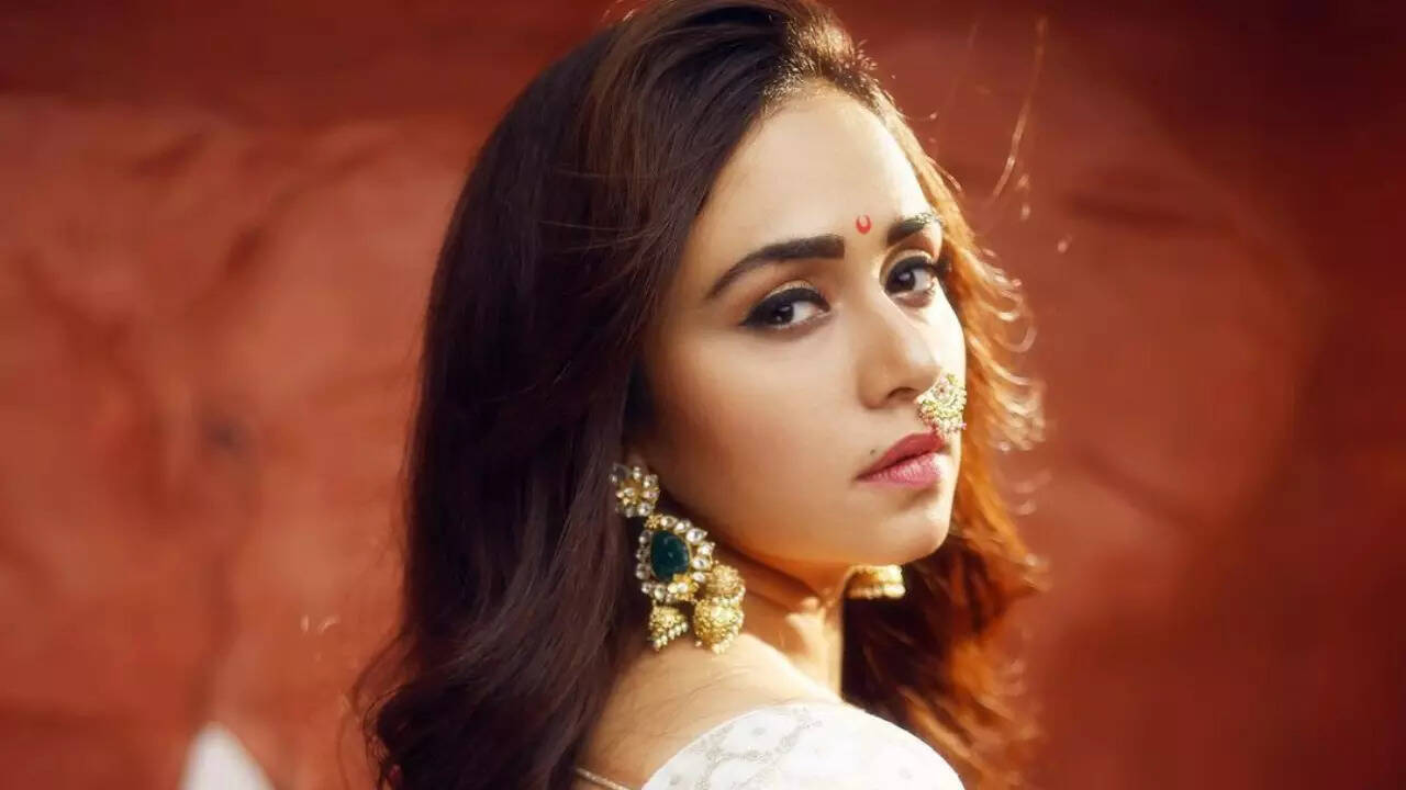 Amruta Khanvilkar opens up participating in Bigg Boss