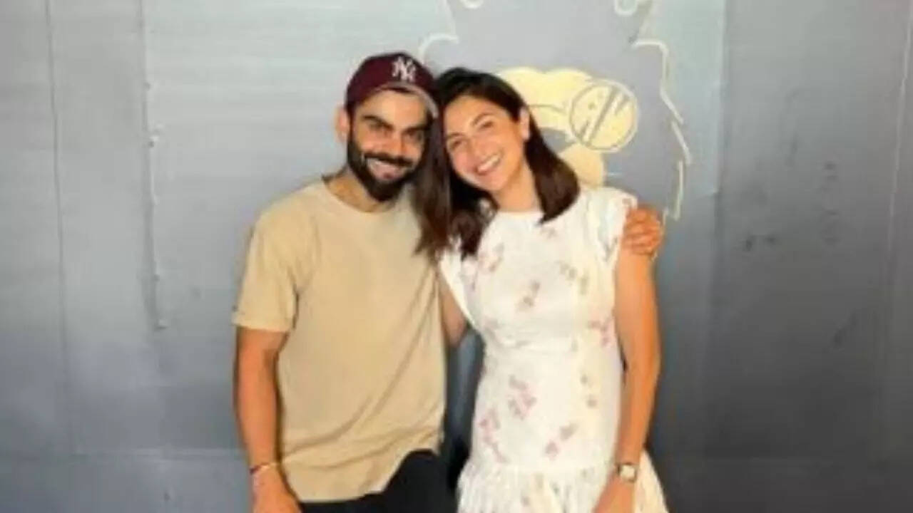 Anushka Sharma - Virat Kohli