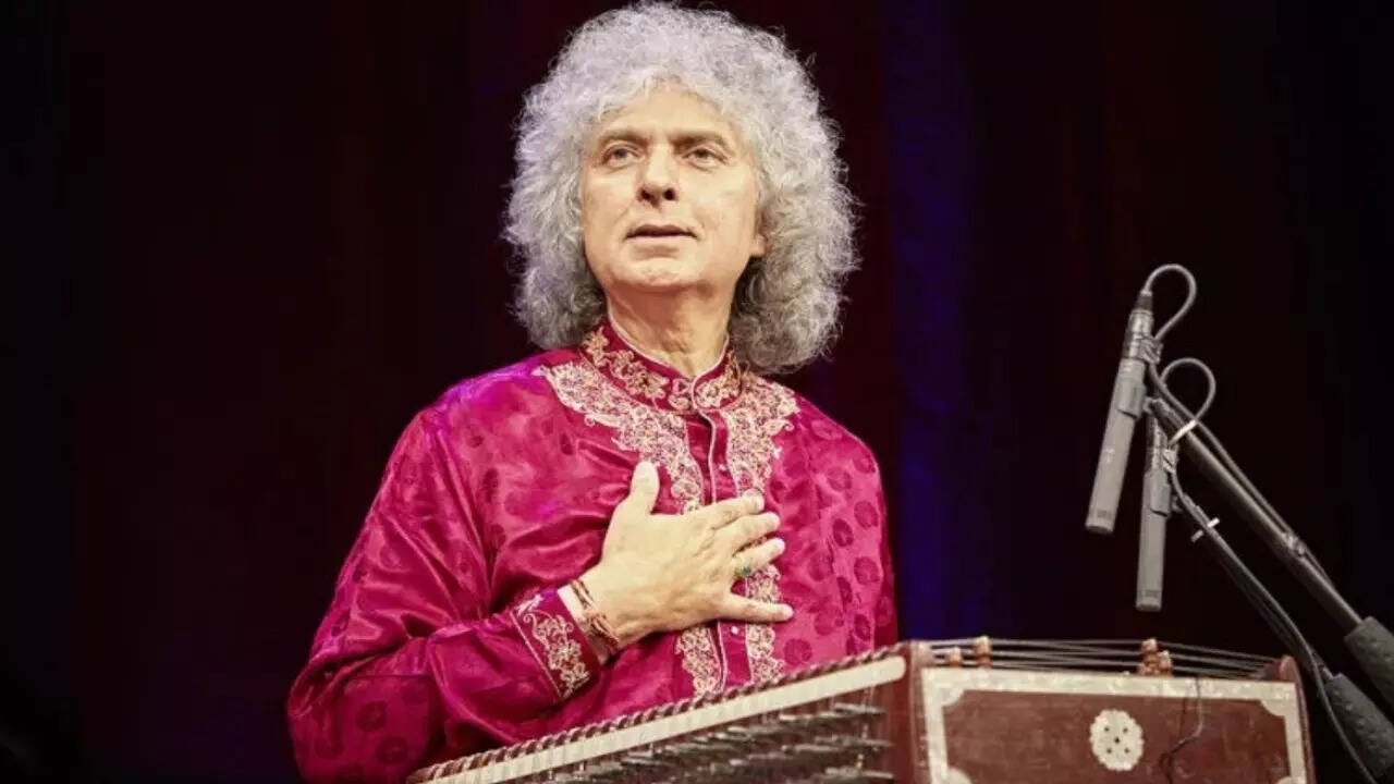 Pandit Shivkumar Sharma, Indian music composer and santoor player, passes away in Mumbai