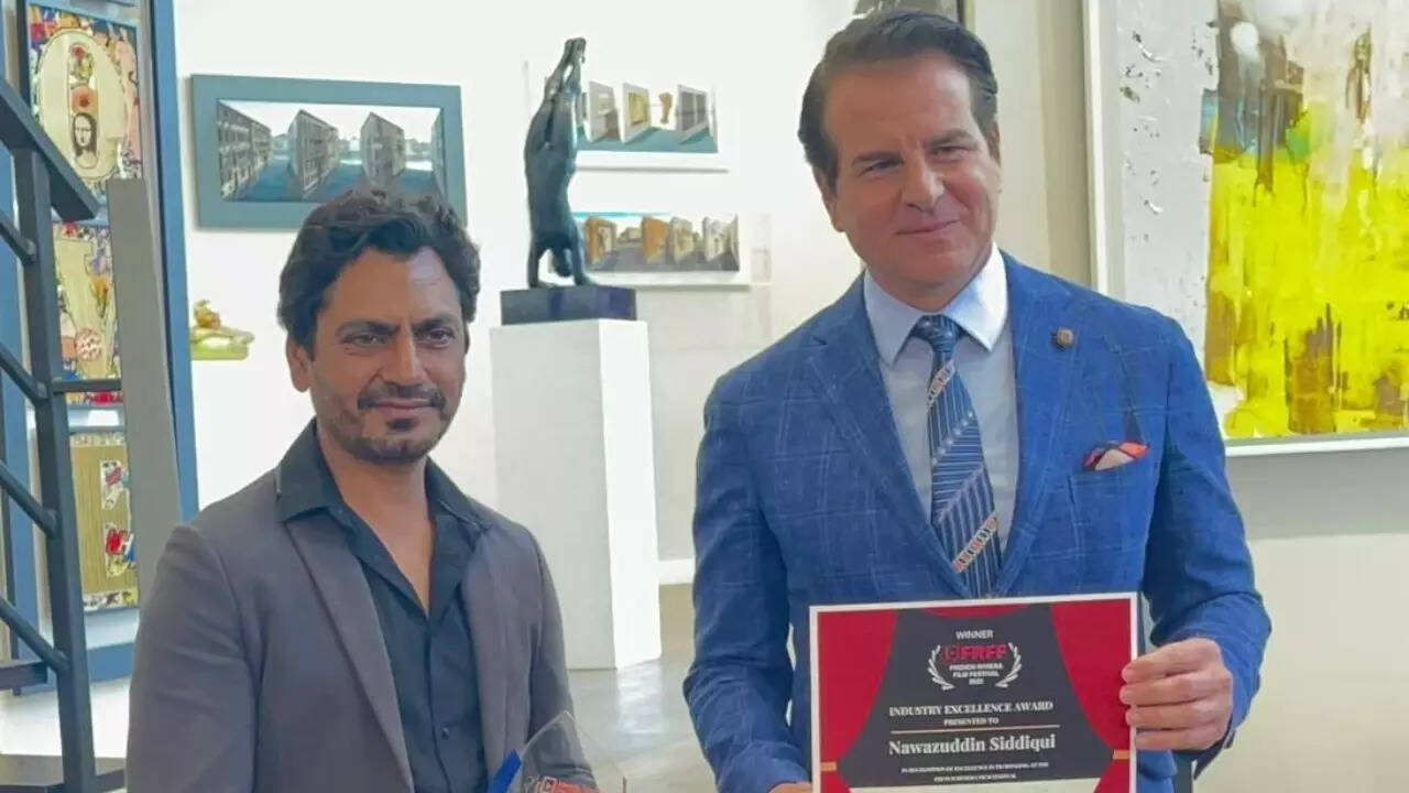 Nawazuddin Siddiqui receives Excellence in Cinema Award