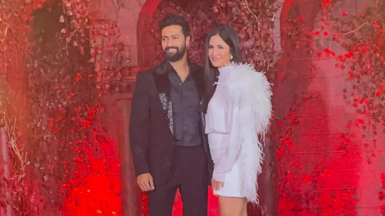 Katrina Kaif, Vicky Kaushal at KJo's birthday bash