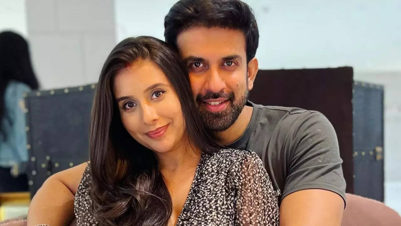 Charu Asopa, Rajeev Sen