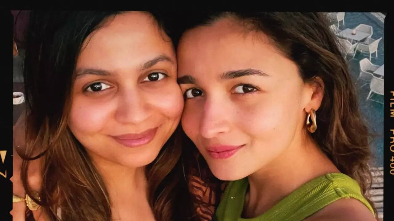 Alia Bhatt, Shaheen Bhatt