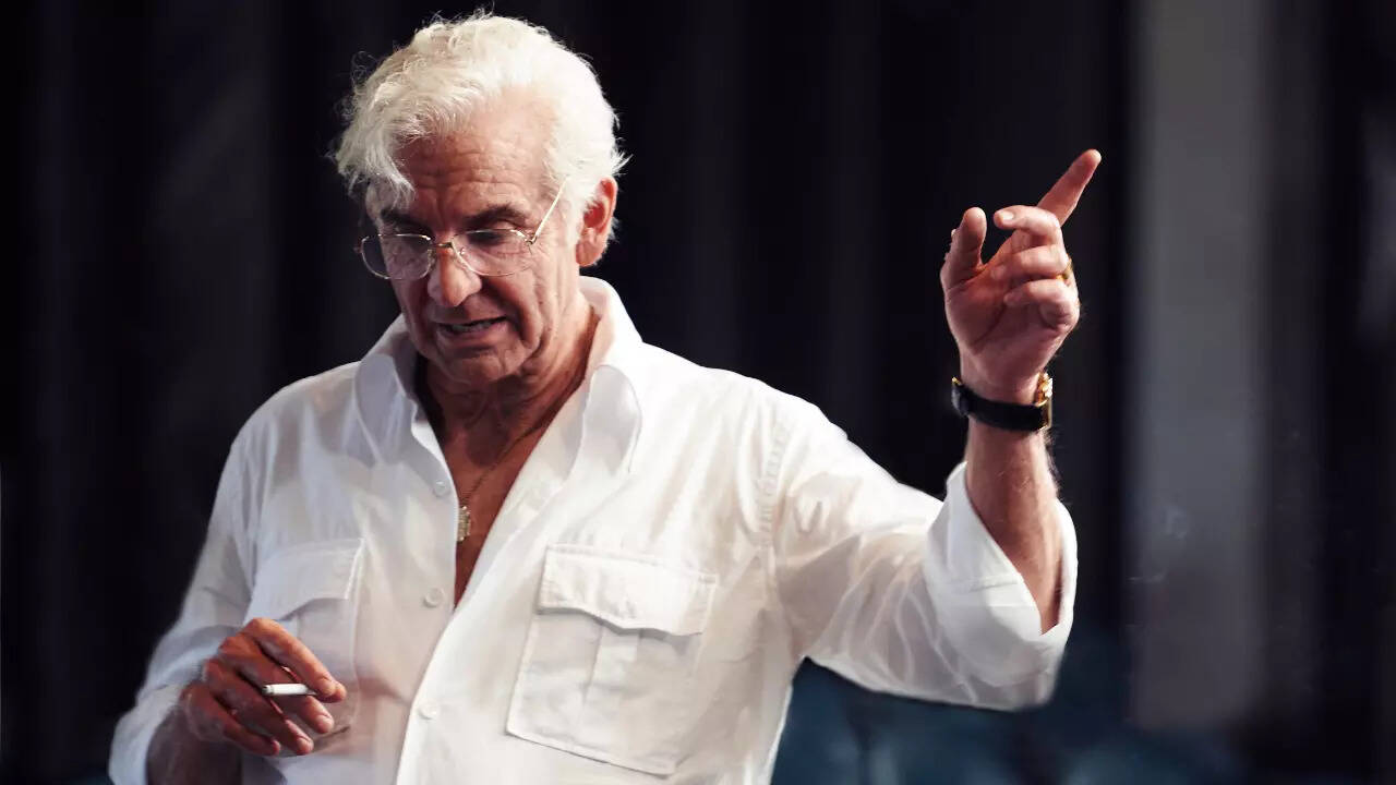 Bradley Cooper is unrecognisable as Leonard Bernstein