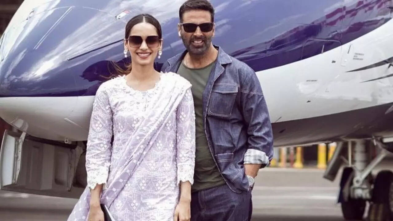 Akshay Kumar, Manushi Chhillar promote Samrat Prithviraj