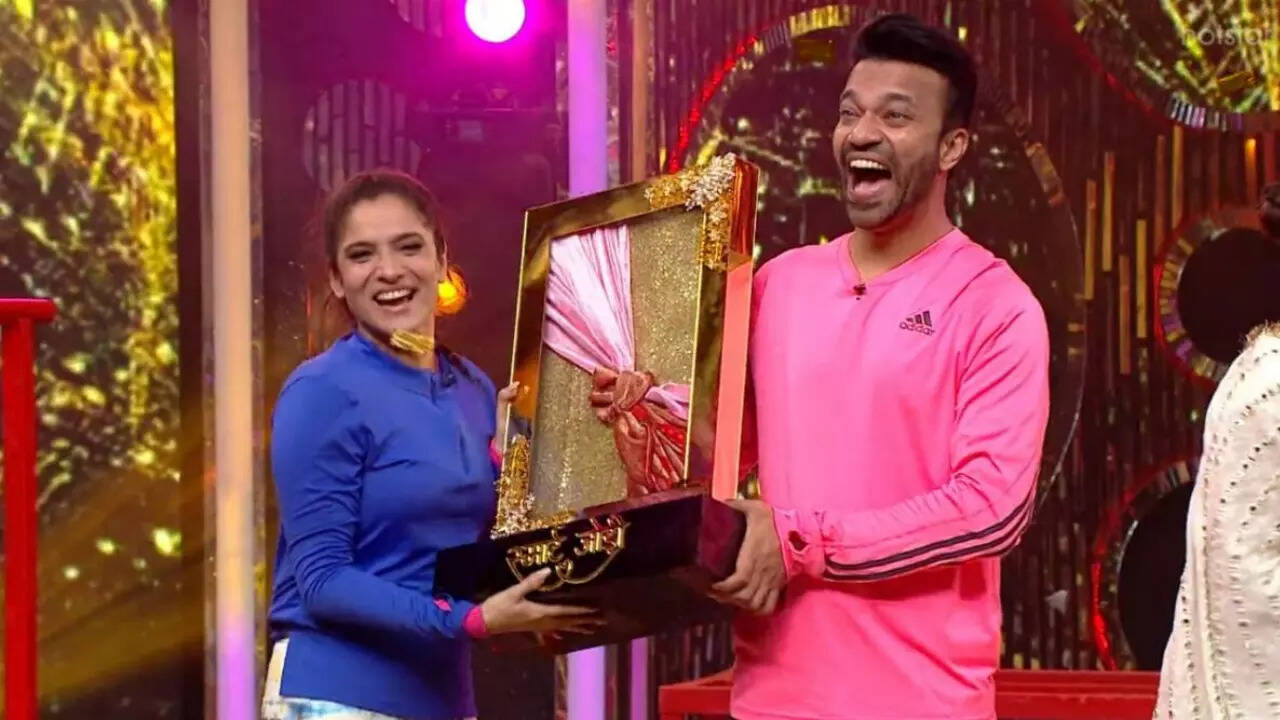 Ankita Lokhande, Vicky Jain win Smart Jodi