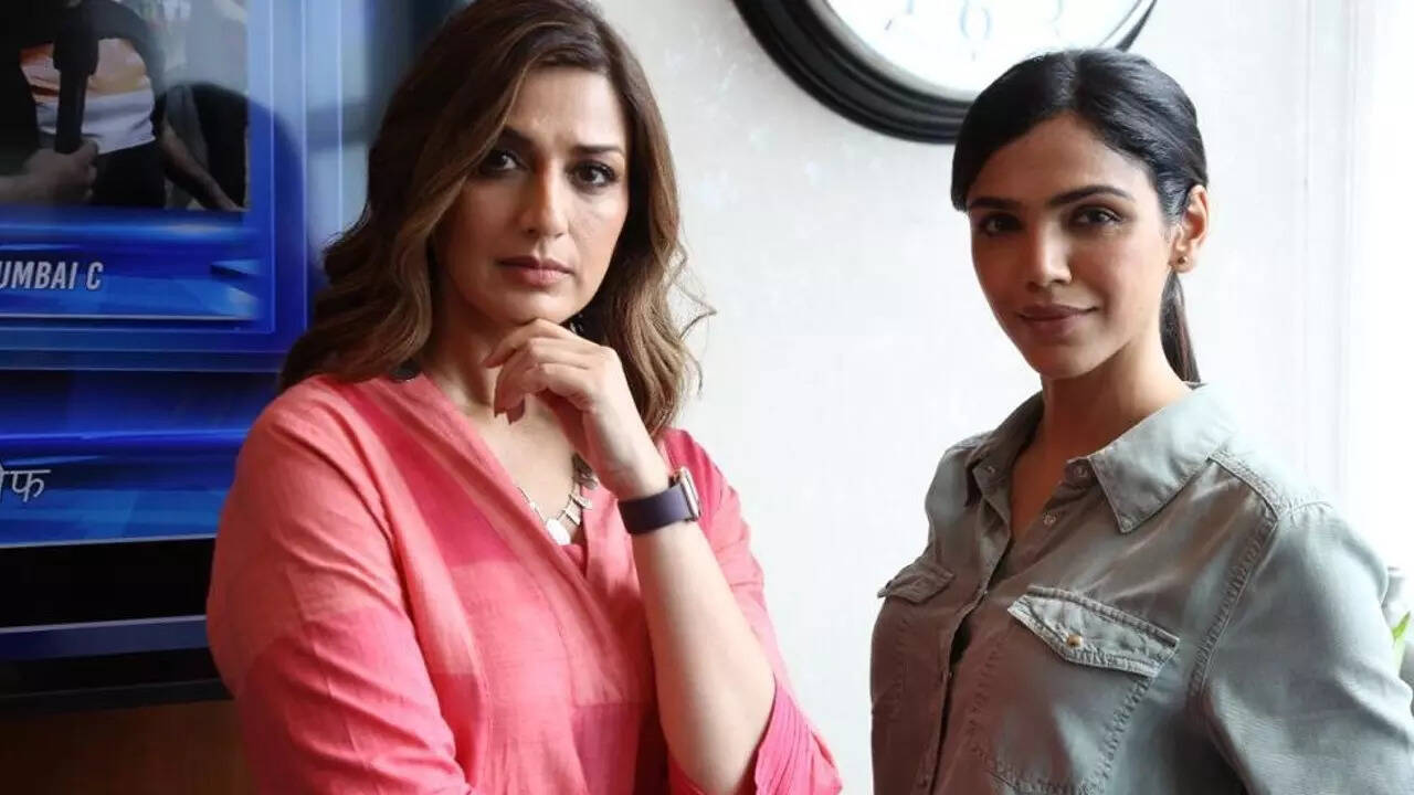 Sonali Bendre, Shriya Pilgaonkar