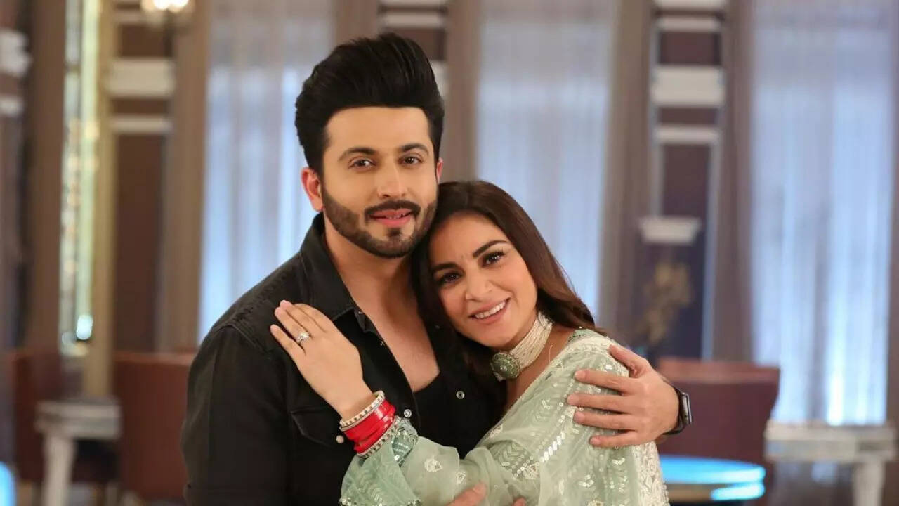 Shraddha Arya reacts to Dheeraj Dhoopar's post