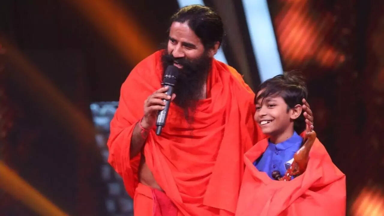 Baba Ramdev surprises contestant Pranjal on Superstar Singer 2