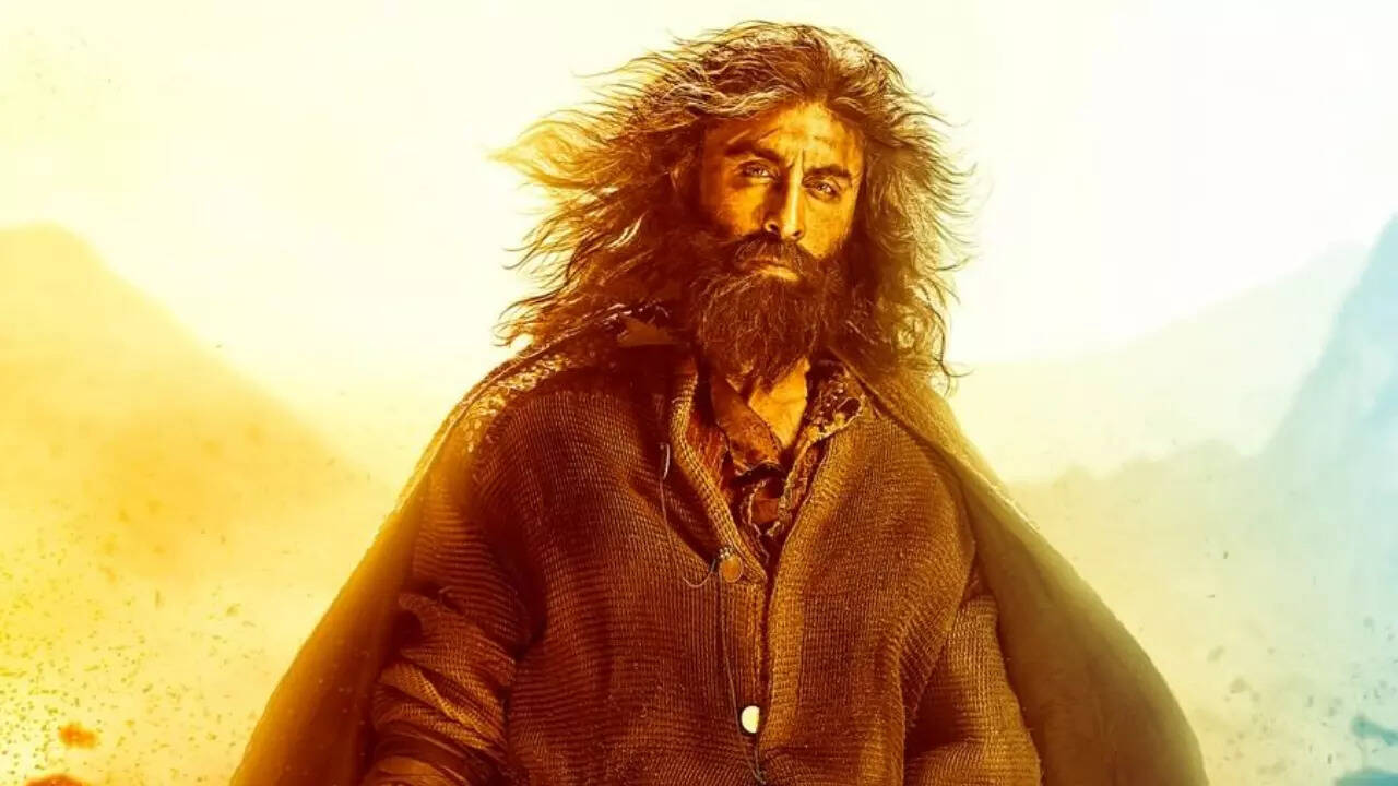 Ranbir reveals Shamshera makers were convinced if he could play double role