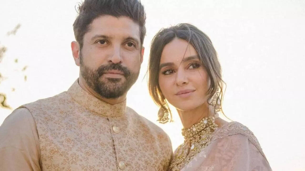 Shibani Dandekar roots for Farhan Akhtar