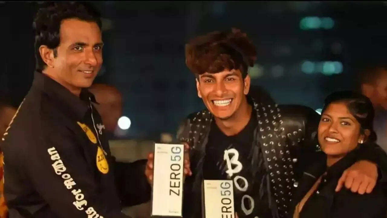 Ashish Bhatia and Nandini emerge as the winners of Sonu Sood hosted Roadies season 18 (1)