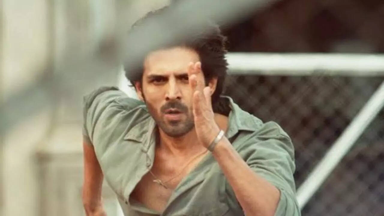 Kartik Aaryan in Shehzada