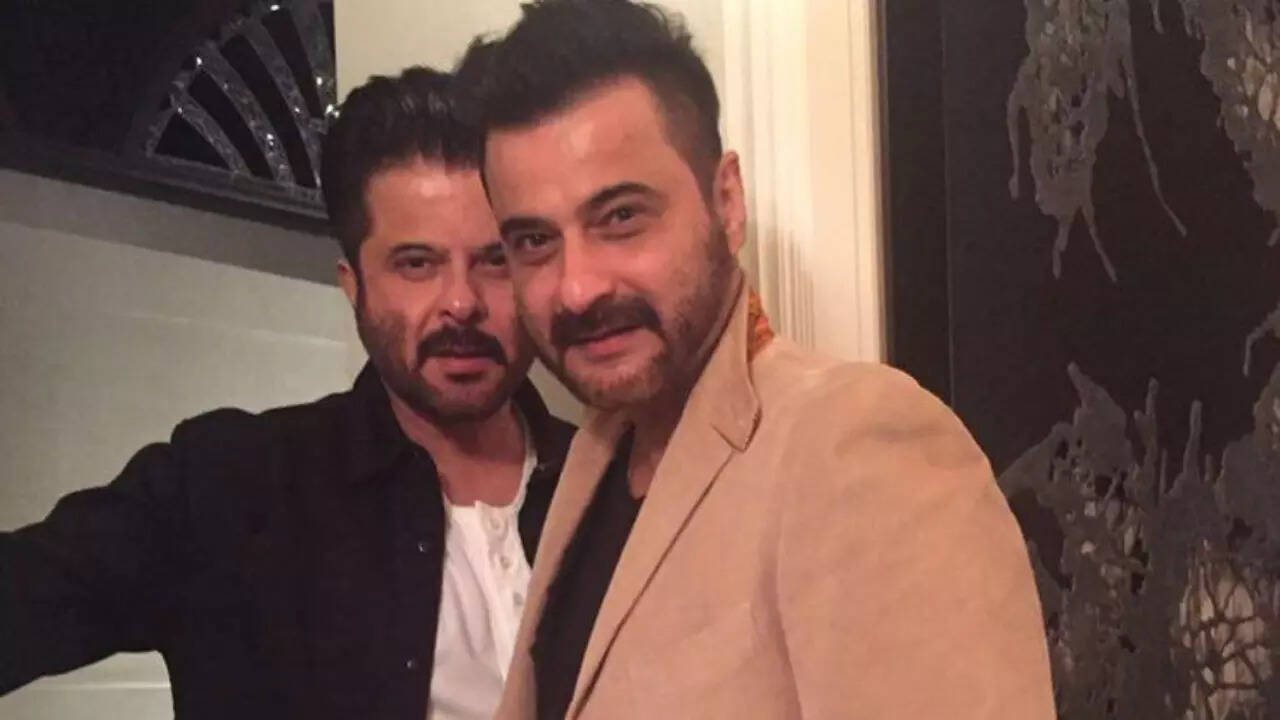 Sanjay Kapoor says an Anil Kapoor fan mistook him for his brother after JugJugg Jeeyo screening, his reply was EPIC