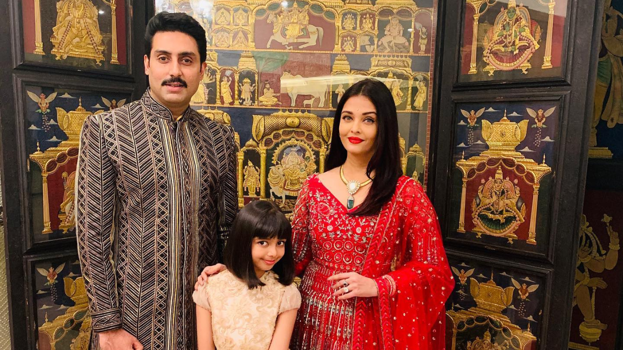 Abhishek with Aishwarya and Aaradhya