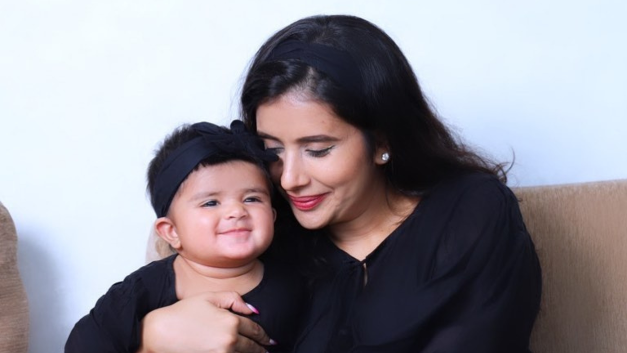 Charu Asopa with daughter Ziana