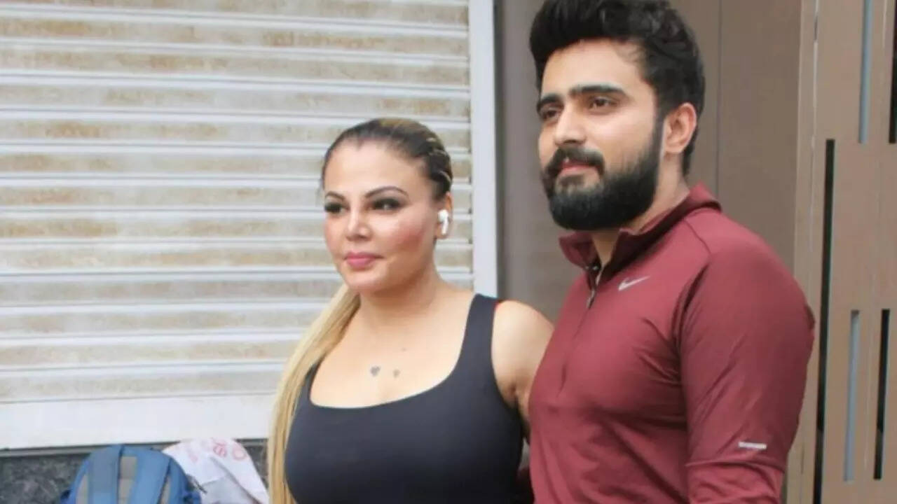 Rakhi Sawant says Adil's ex-GF threatened to kill herself