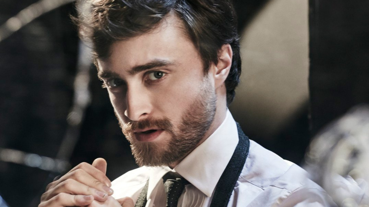 Daniel Radcliffe panics whenever he walks by a Harry Potter Store