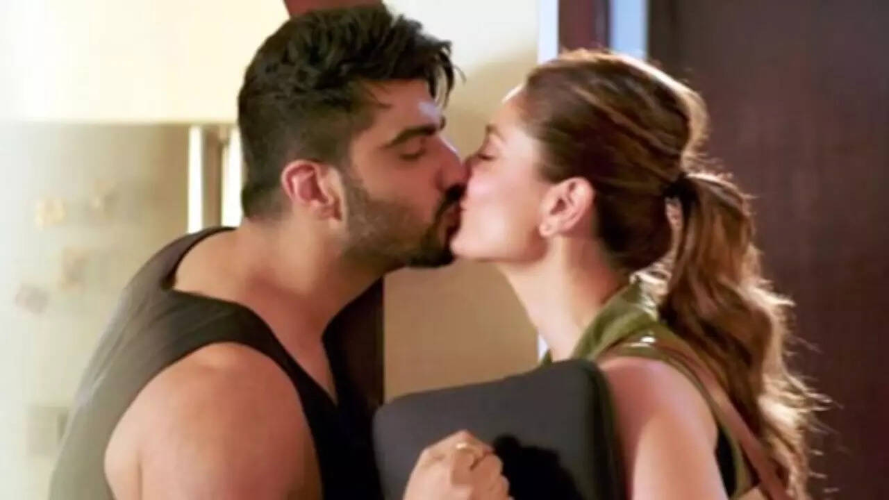 Arjun says people advised him against romancing Kareena in Ki and Ka: 'Mujhe bola tha older woman ke sath...'