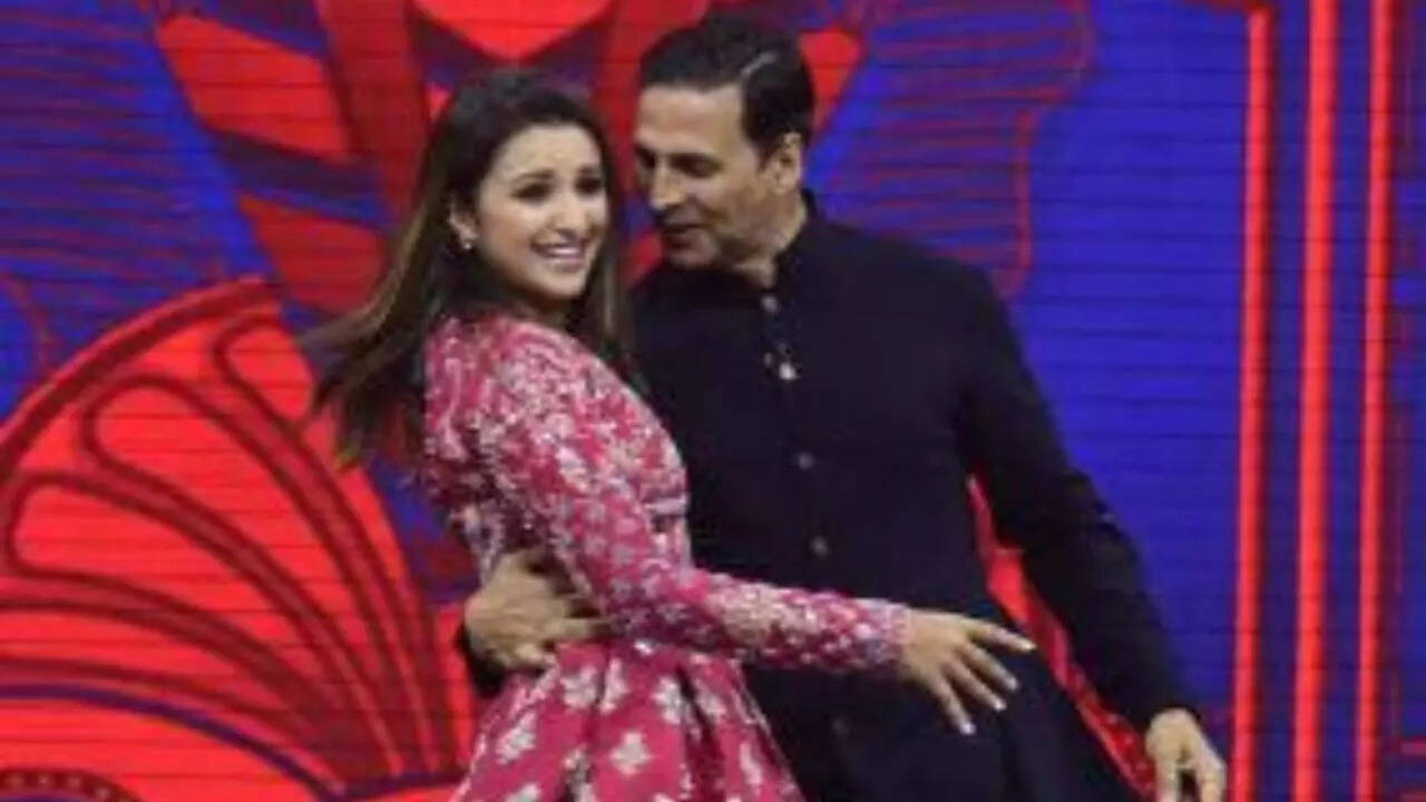 Parineeti Chopra - Akshay Kumar