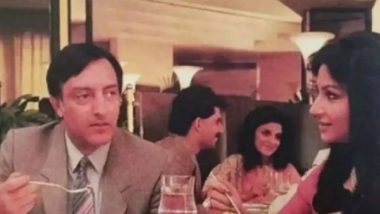 Sharmila Tagore, Mansoor Ali Khan Pataudi