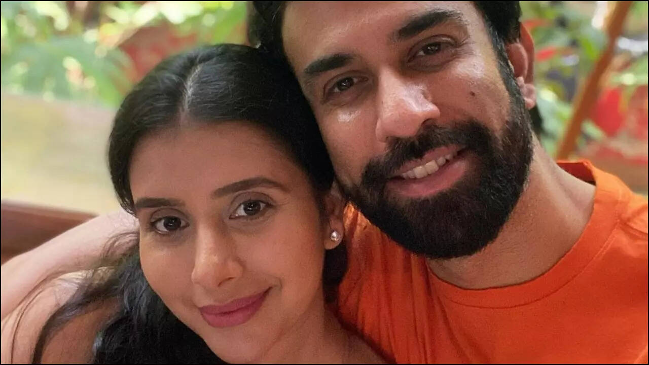 Charu Asopa reacts to rumours of dropping Sen from name on Instagram