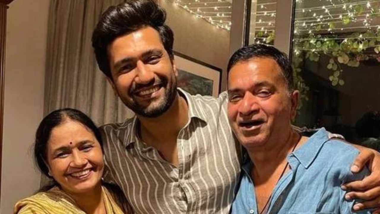 Vicky Kaushal with his parents