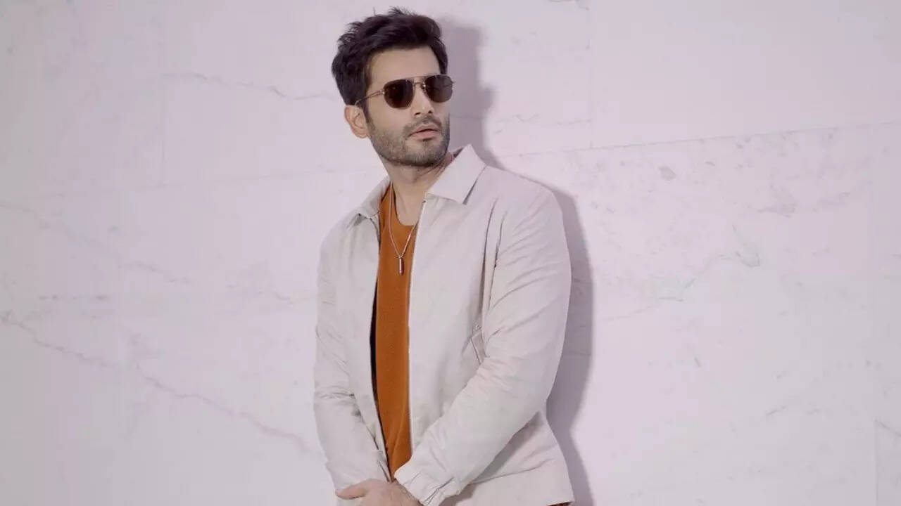 Karan Tacker