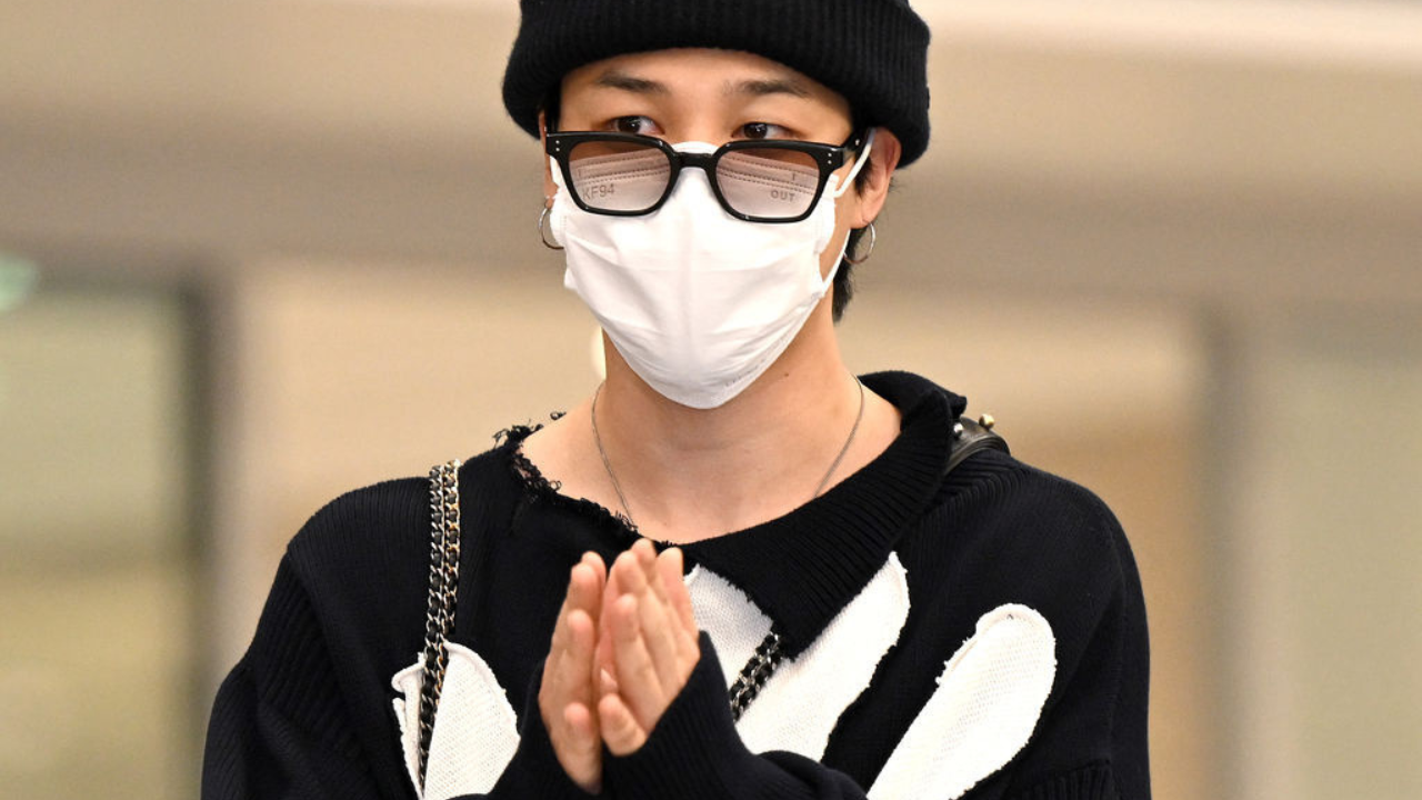 BTS' Jimin lands in Seoul