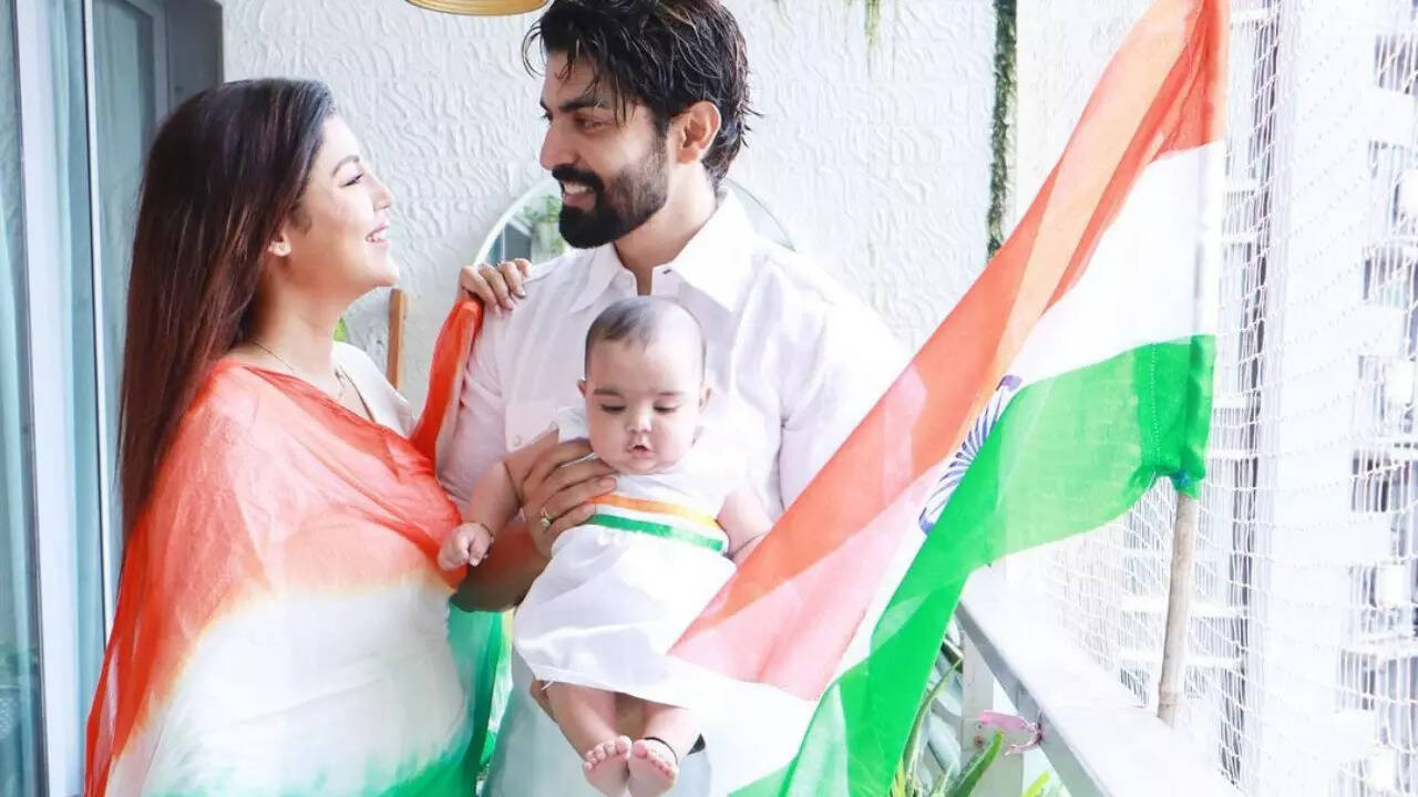 Debina, Gurmeet twin with daughter