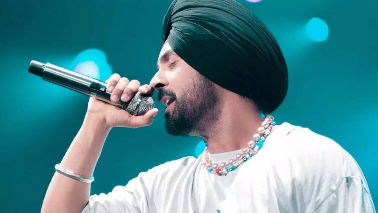 Diljit Dosanjh offers help to Inderjit Nikku