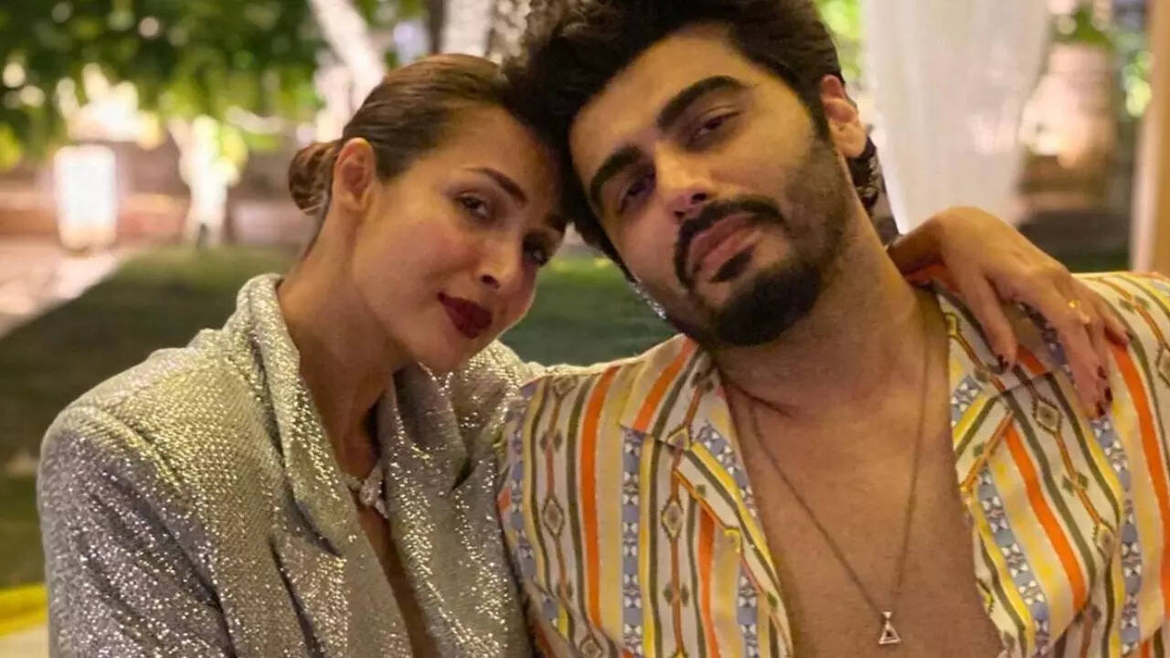 Malaika shares a glimpse of 'handsome' Arjun Kapoor