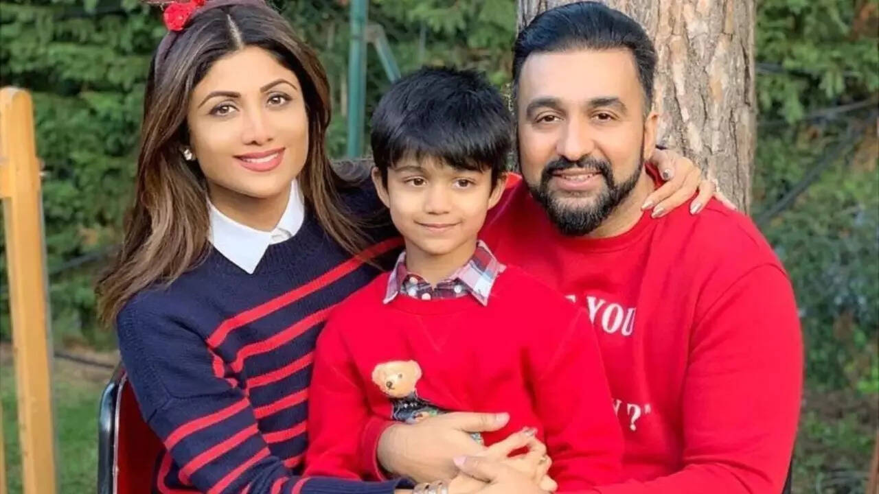 Shilpa Shetty with his son Viaan and husband Raj Kundra