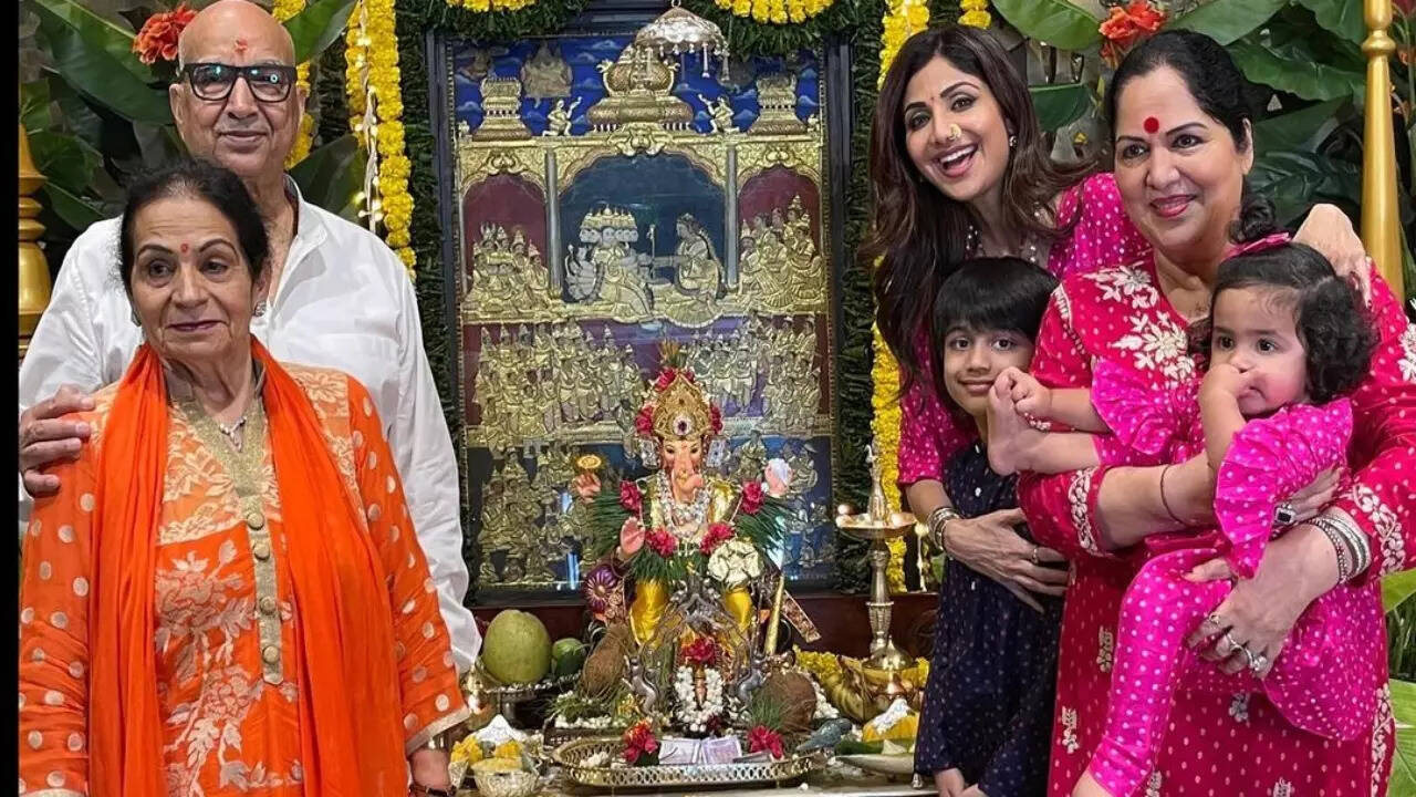 Shilpa Shetty shares cute throwback pics to wish mom, in-laws on Grandparents' Day; writes, 'They are the best'