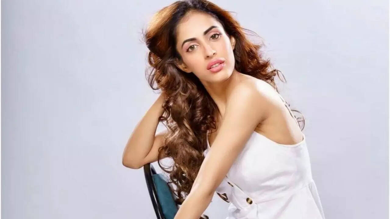 Priya Banerjee bags her next project