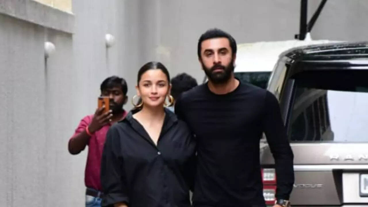 Alia Bhatt twins with Ranbir Kapoor