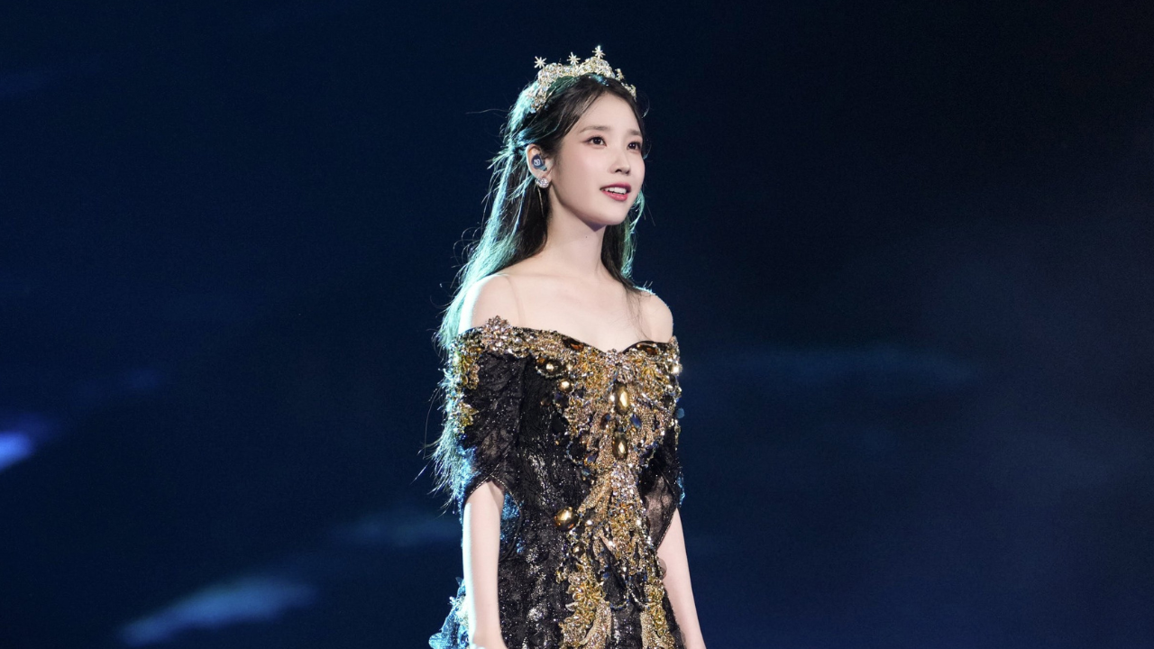 K-pop star IU reveals suffering from hearing problems